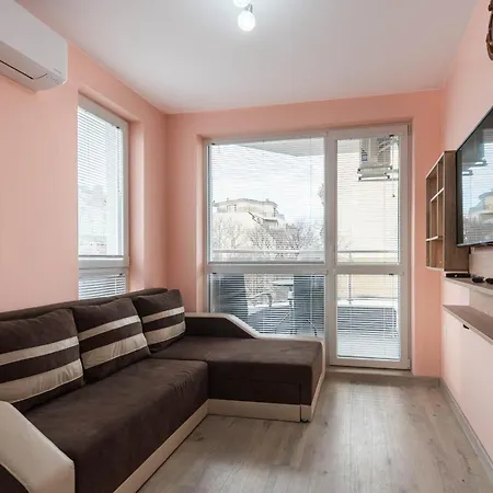 Apartament 2br Close To The Center And Grand Mall *