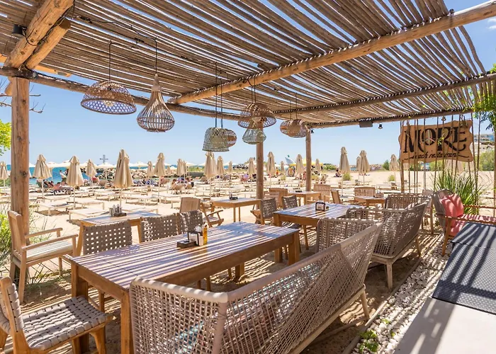 Maxy - 2bedroom & Parking Warna