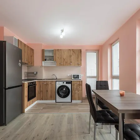 Апартаменты Maxy - 2br & Parking *
